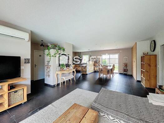 Maison de plain-pied à vendre 340 000 € 5 pièces 4 chambres 133 m² 1 054 m² de terrain Landiras 33720