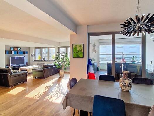 Appartement à vendre 279 000 € 4 pièces 1 chambre 141 m² 3ème étage Centre Ville Thionville 57100