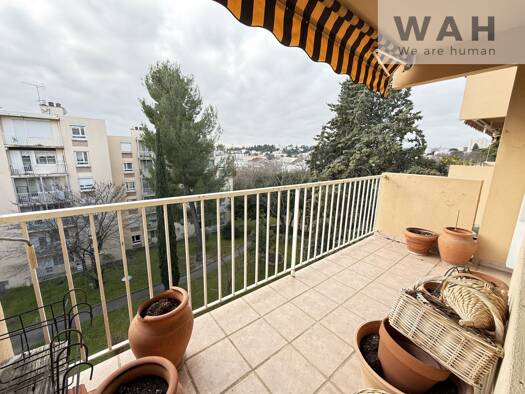 Appartement à vendre 180 000 € 4 pièces 2 chambres 90 m² Étage 4/5 La Gazelle Nîmes 30000