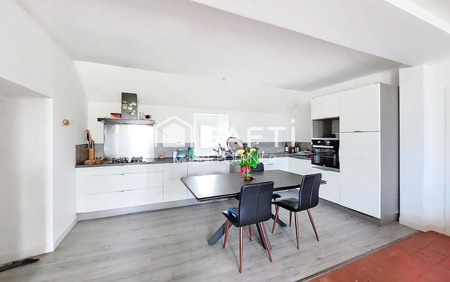 Maison 5 pièces 130 m² · à Ballots · 130 m² · 168 000 €