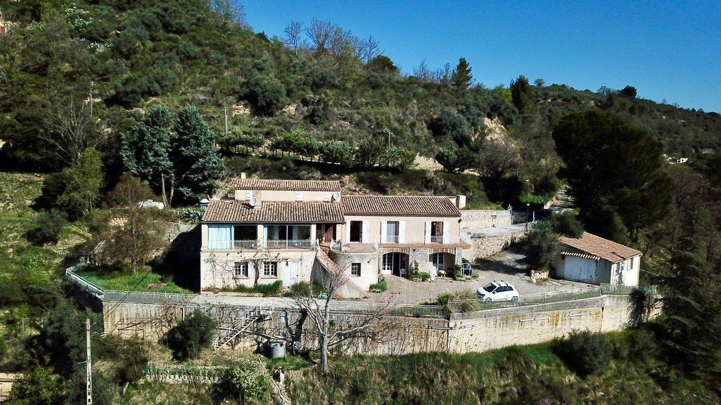Maison 6 pièces 224 m² · à Riez · 224 m² · 360 000 €