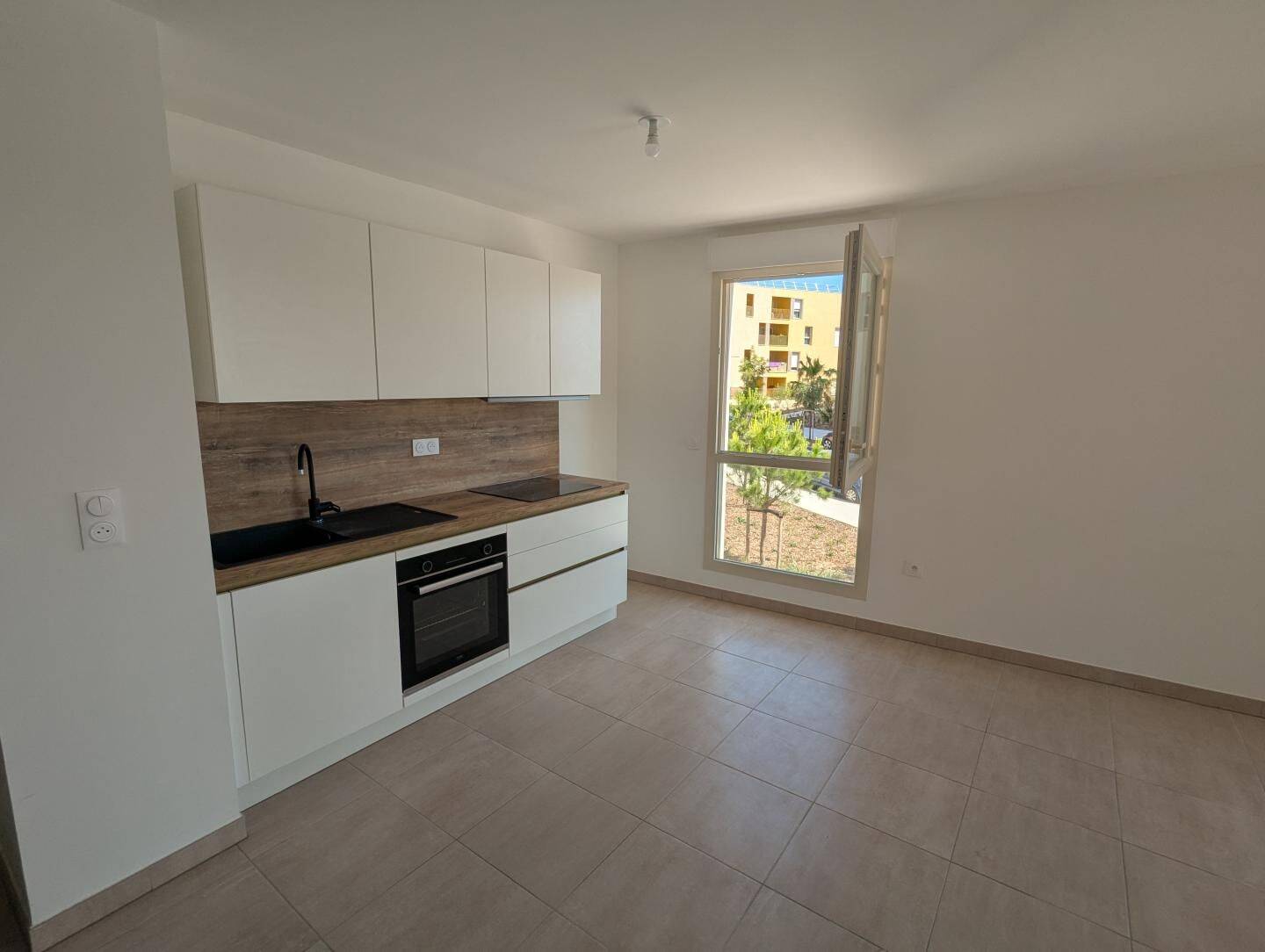 Appartement 2 pièces 45 m² · à Hyères · 44,9 m² · 800 €