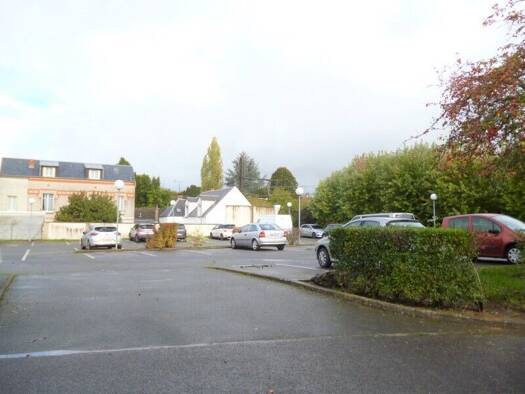 Parking à louer 55 € Bourgogne-Pasteur Orléans 45000