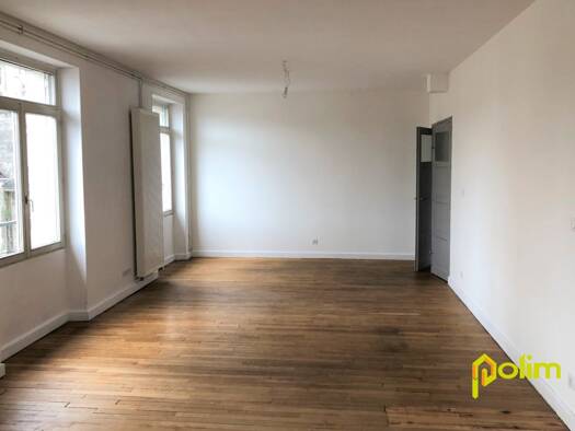 Appartement à louer 695 € 3 pièces 2 chambres 104 m² Étage 2/3 Pont-à-Mousson 54700