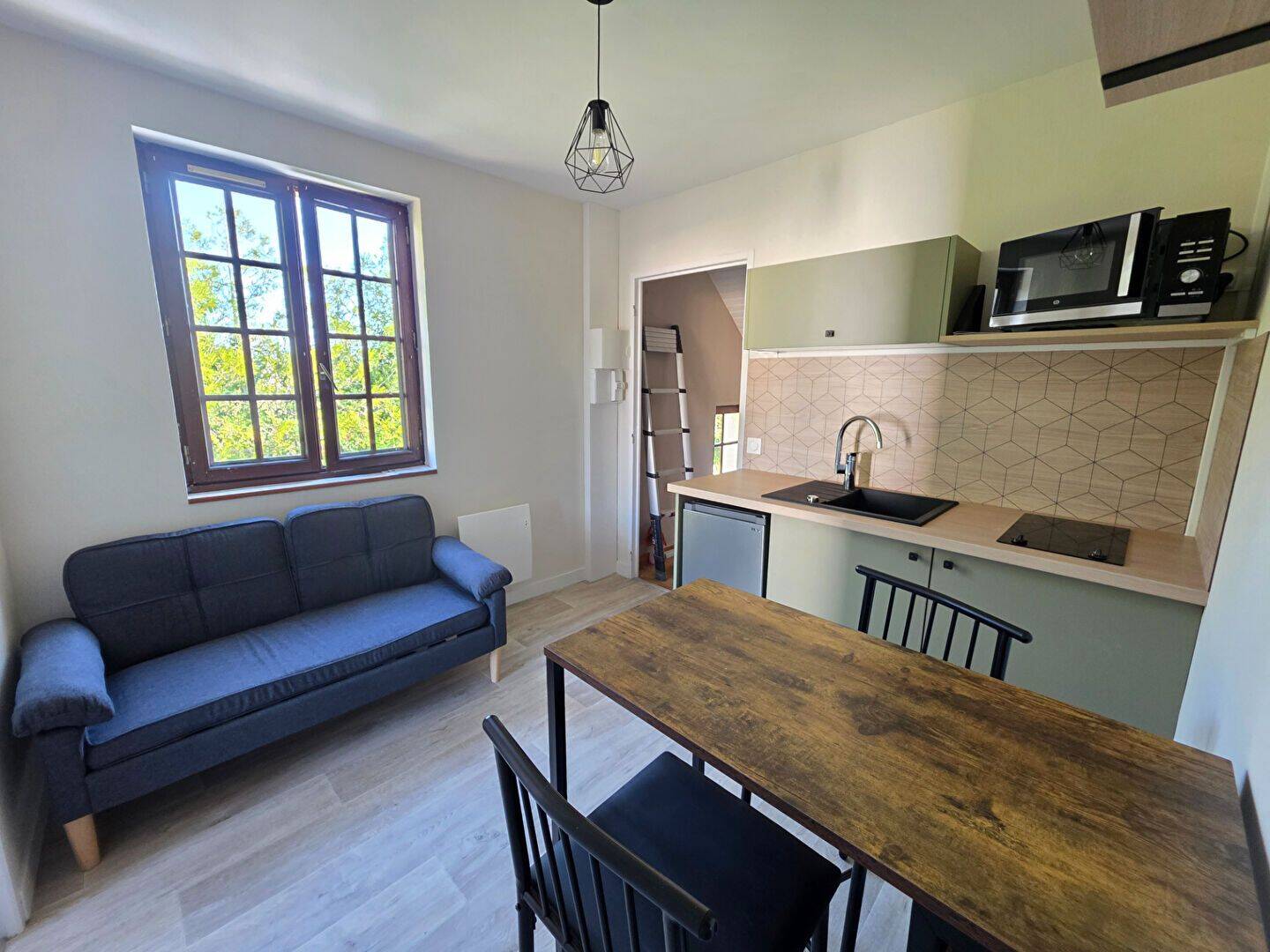 Appartement 2 pièces 25 m² · à La Ferté-Bernard · 25 m² · 430 €