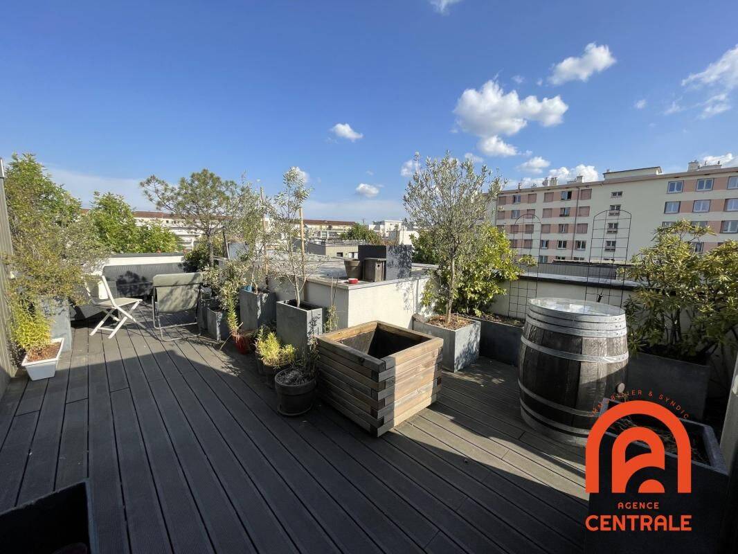 Appartement 4 pièces 82 m² · à Lyon 8ème Arrondissement · 82 m² · 1 695 €