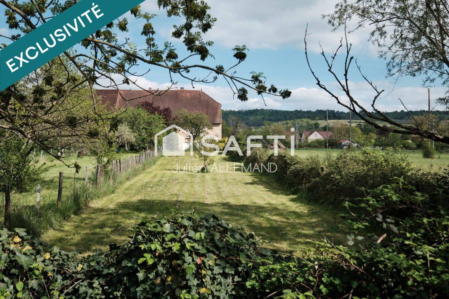 Maison 5 pièces 163 m² · à Gevingey · 163 m² · 215 000 €