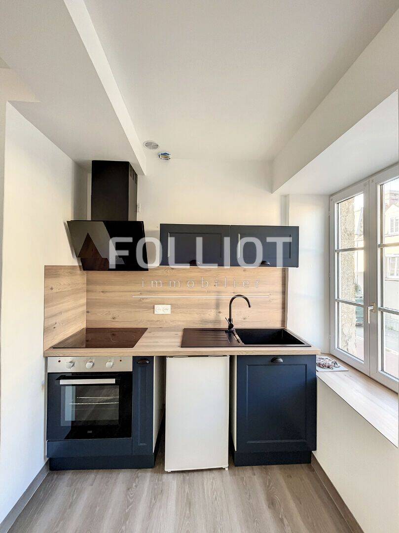 Appartement 2 pièces 28 m² · à Saint-Sauveur-Villages · 27,5 m² · 450 €/mois