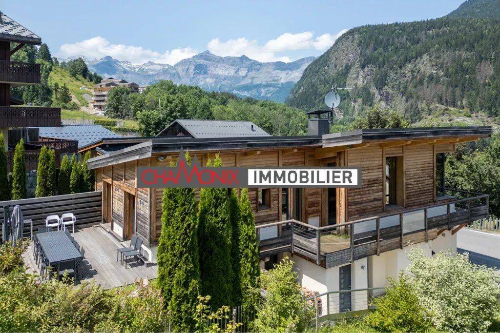 Maison 10 pièces 245 m² · à Les Houches · 244,8 m² · 2 285 000 €