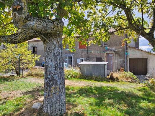 Maison à vendre 200 000 € 6 pièces 4 chambres 230 m² 1 400 m² de terrain Bargème 83840