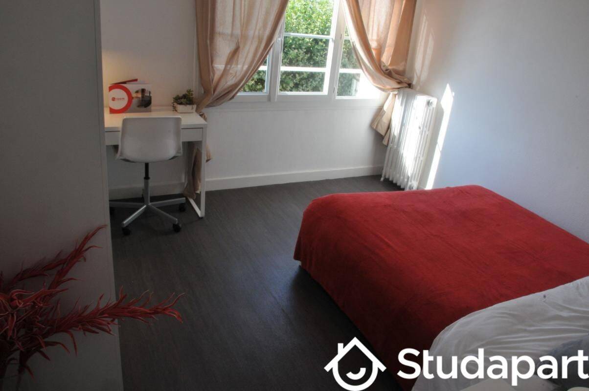 1 pièce 11 m² · à Compiègne · 11 m² · 440 €