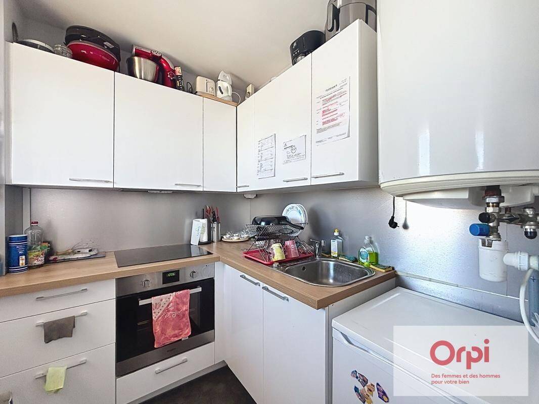 Appartement 1 pièce 29 m² · à Montluçon · 28,8 m² · 400 €