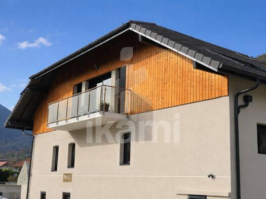 Duplex à vendre 599 000 € 4 pièces 3 chambres 97,7 m² Étage 2/2 Lathuile 74210