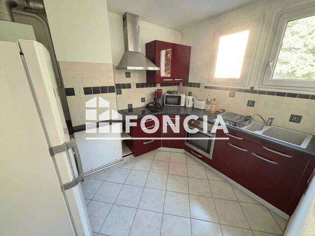 1 pièce 12 m² · à Tours · 11,5 m² · 410 €