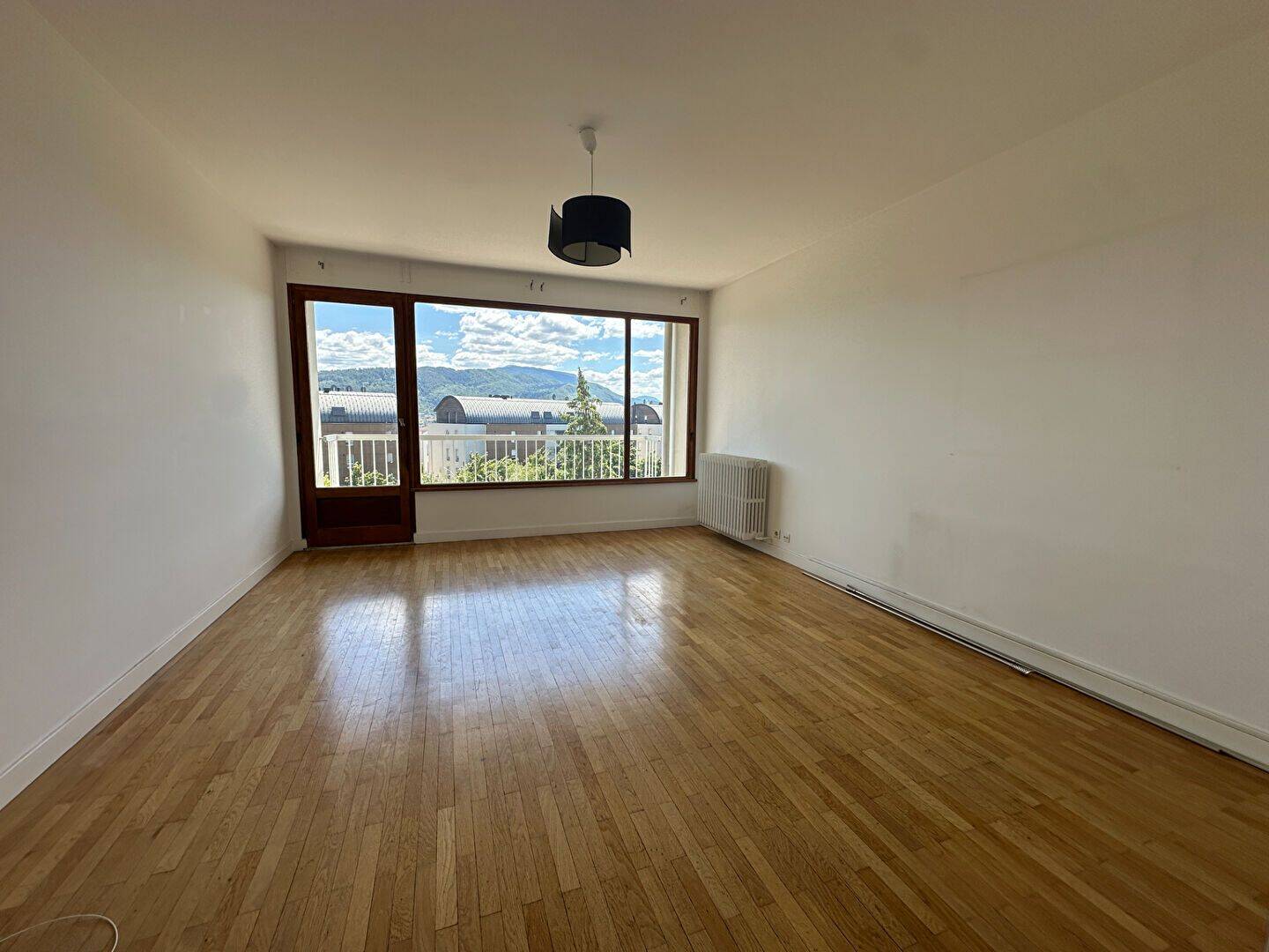 Appartement 3 pièces 77 m² · à Annecy · 77,2 m² · 1 320 €