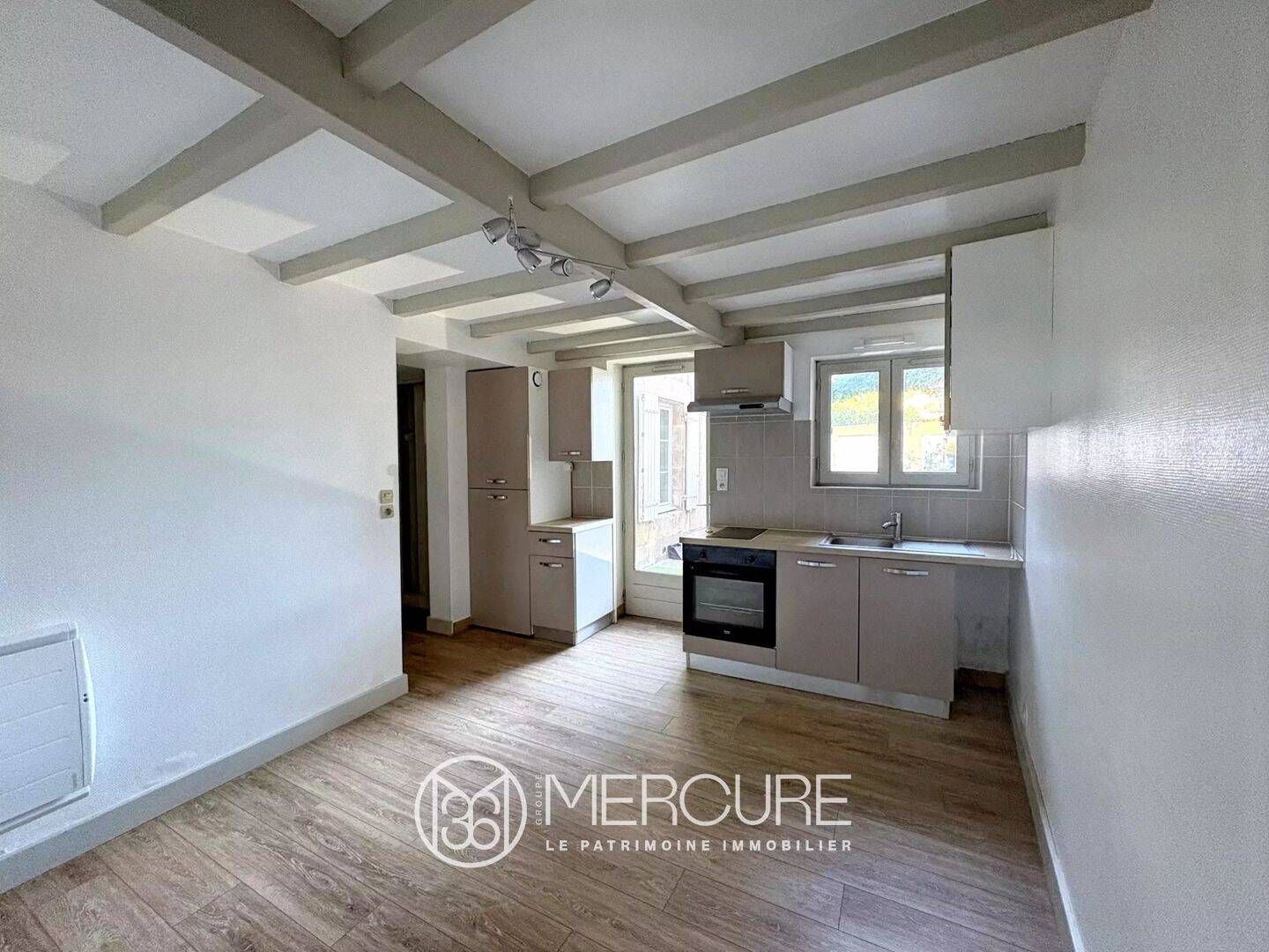 Appartement 1 pièce 26 m² · à Saint-Benoît · 26 m² · 405 €/mois