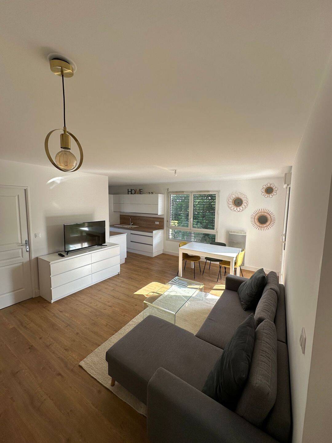 Appartement 3 pièces 64 m² · à Lyon 7ème Arrondissement · 64 m² · 1 355 €