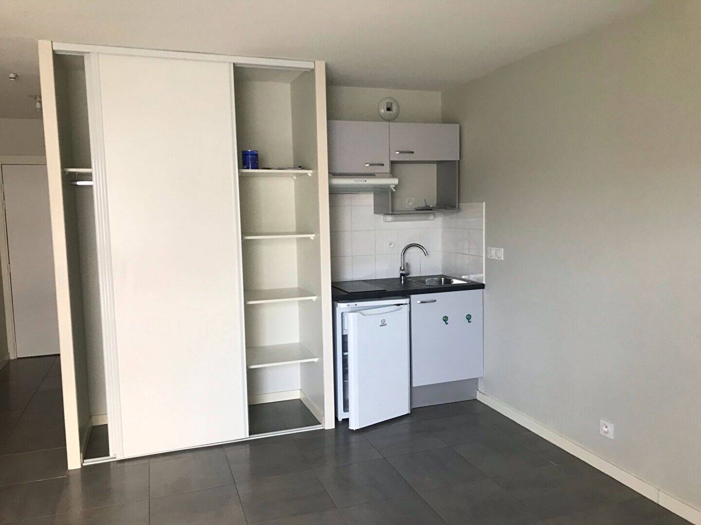 Appartement 1 pièce 27 m² · à Bordeaux · 27 m² · 519 €