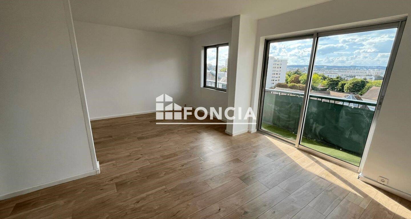 Appartement 4 pièces 72 m² · à Fresnes · 71,6 m² · 1 150 €