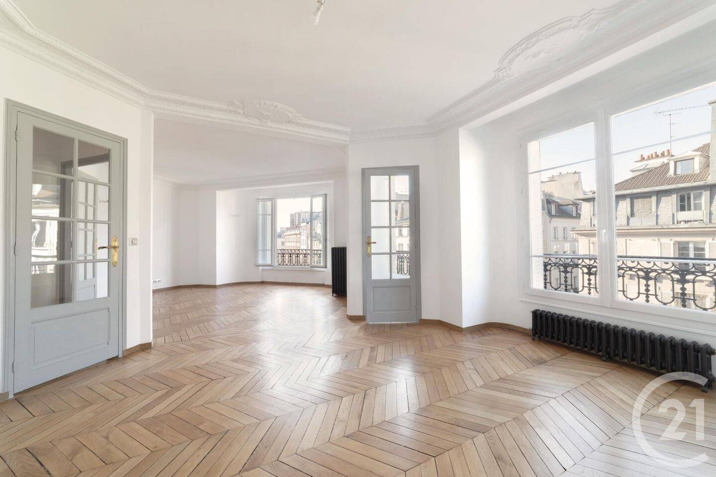Appartement 5 pièces 111 m² · à Paris 3ème Arrondissement · 110,9 m² · 4 108 €/mois