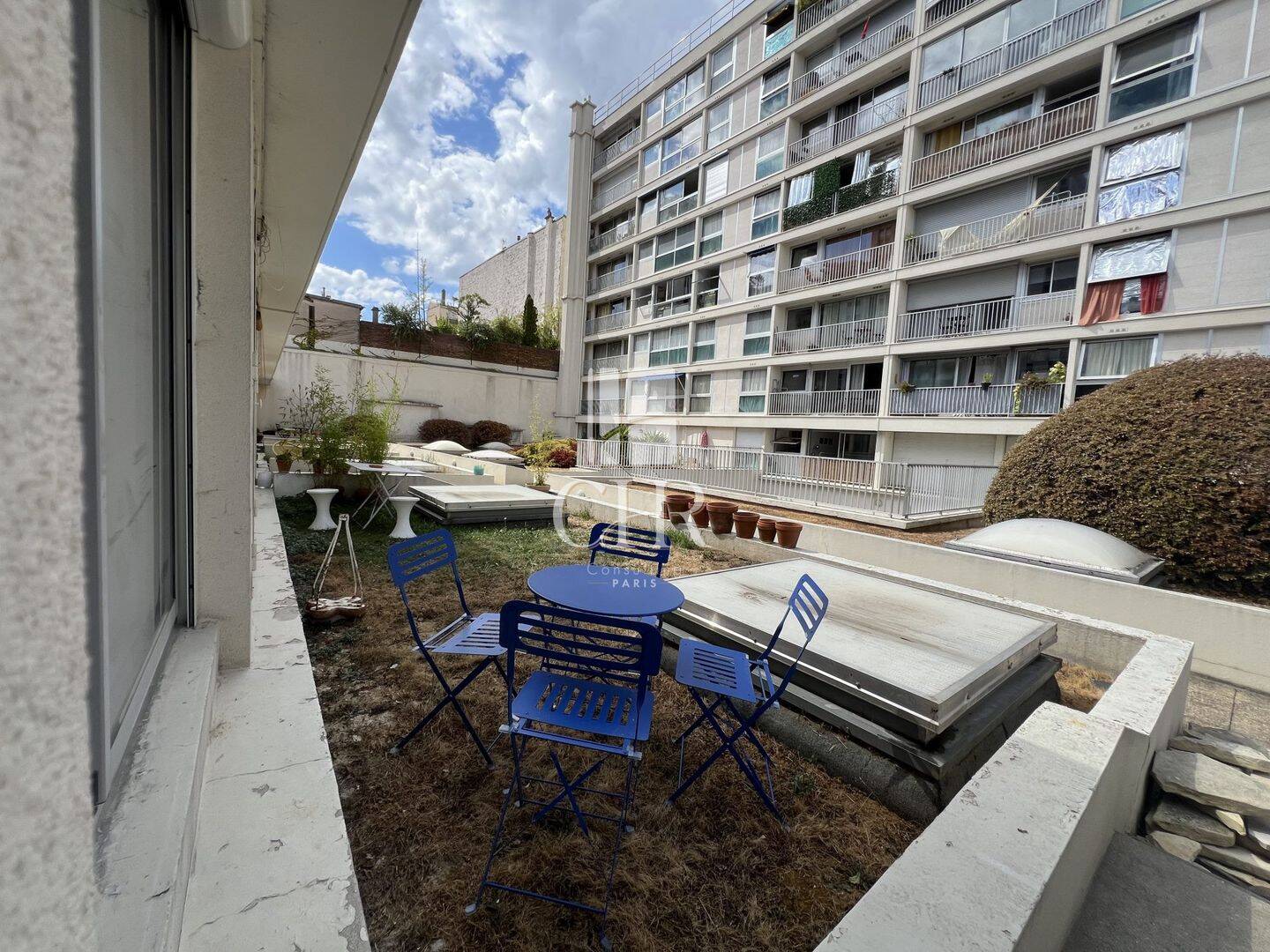 Appartement 1 pièce 25 m² · à Paris 10ème Arrondissement · 24,9 m² · 298 000 €
