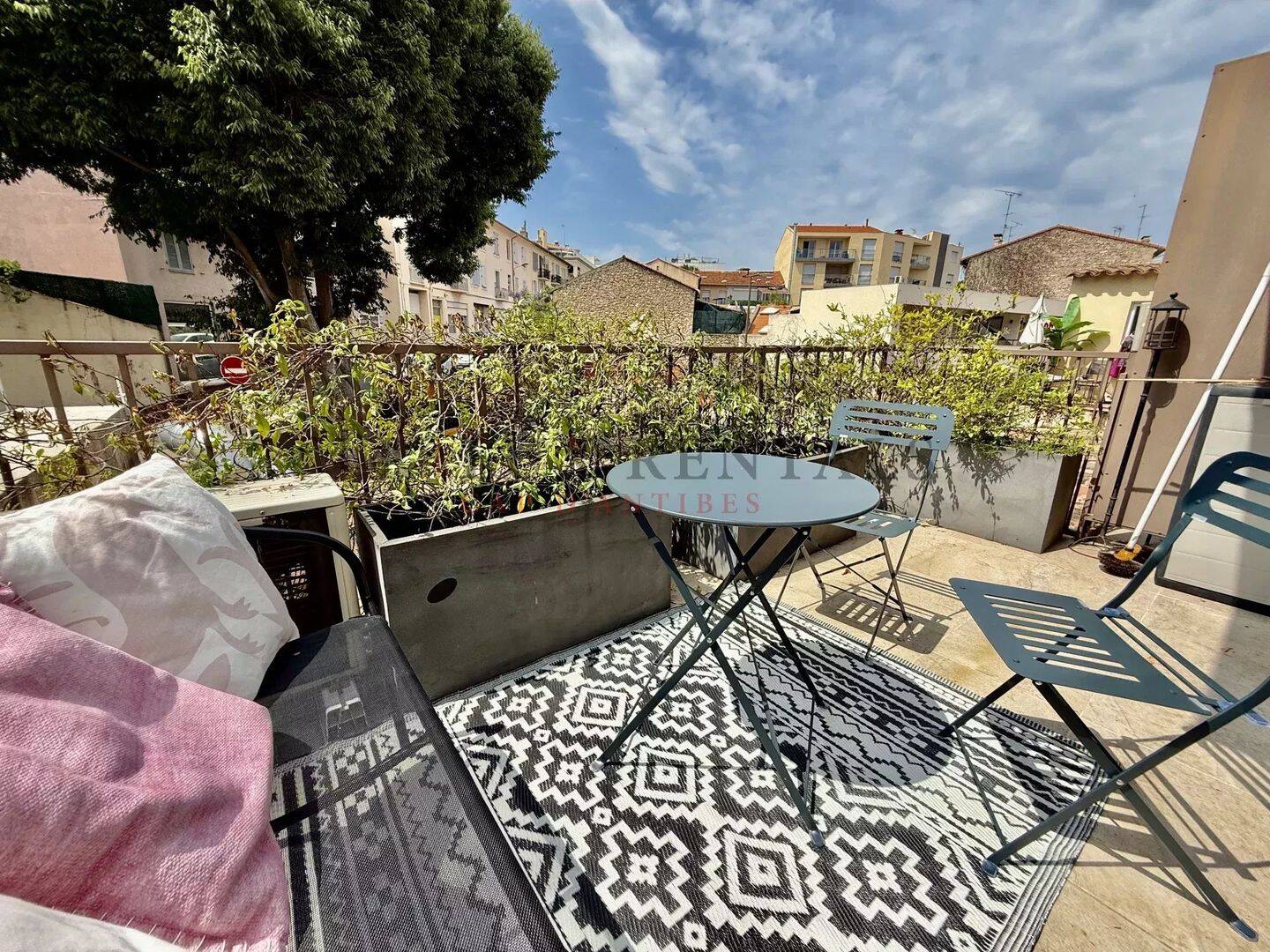 Appartement 2 pièces 25 m² · à Antibes · 25 m² · 1 200 €