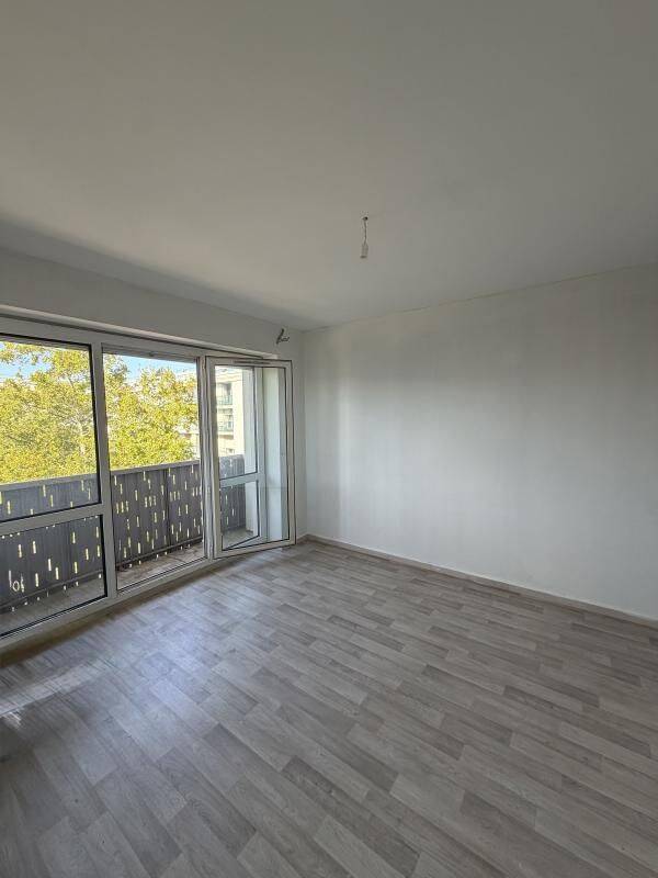 Appartement 4 pièces 81 m² · à Romans-sur-Isère · 81 m² · 608 €/mois