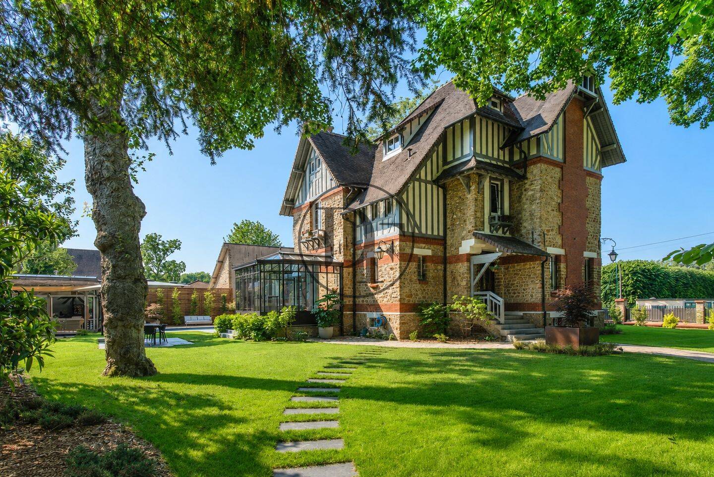 Maison 7 pièces 288 m² · à Soisy-sur-Seine · 288 m² · 1 290 000 €