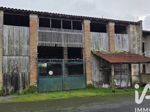 Terrain constructible à vendre 38 000 € 821 m² de terrain Reignac 33860