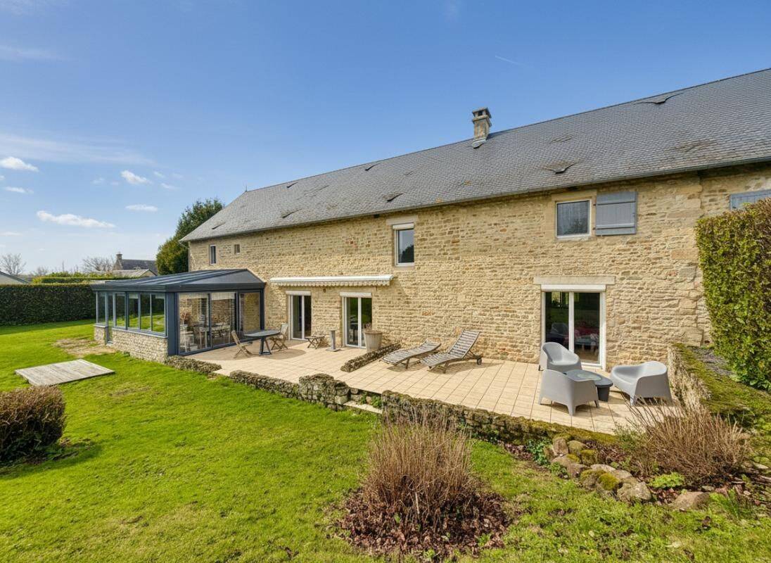 Maison 8 pièces 220 m² · à Carcagny · 220 m² · 620 000 €