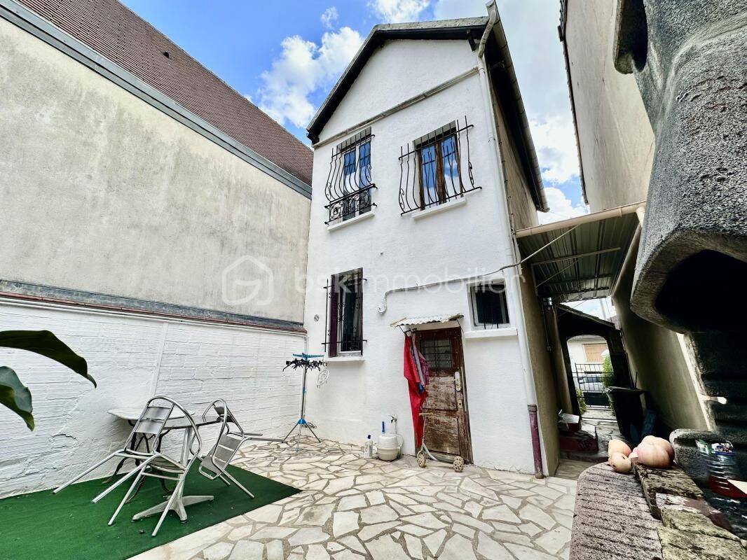 Maison 3 pièces 35 m² · à Le Bourget · 35 m² · 295 000 €