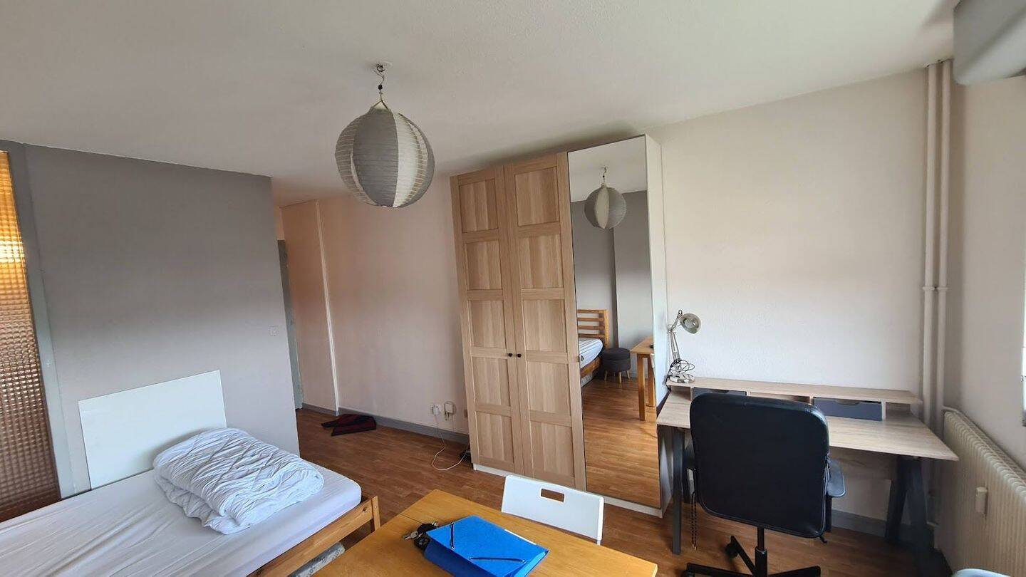 Studio Meublé 26 m² proche Gare de Dijon — 1