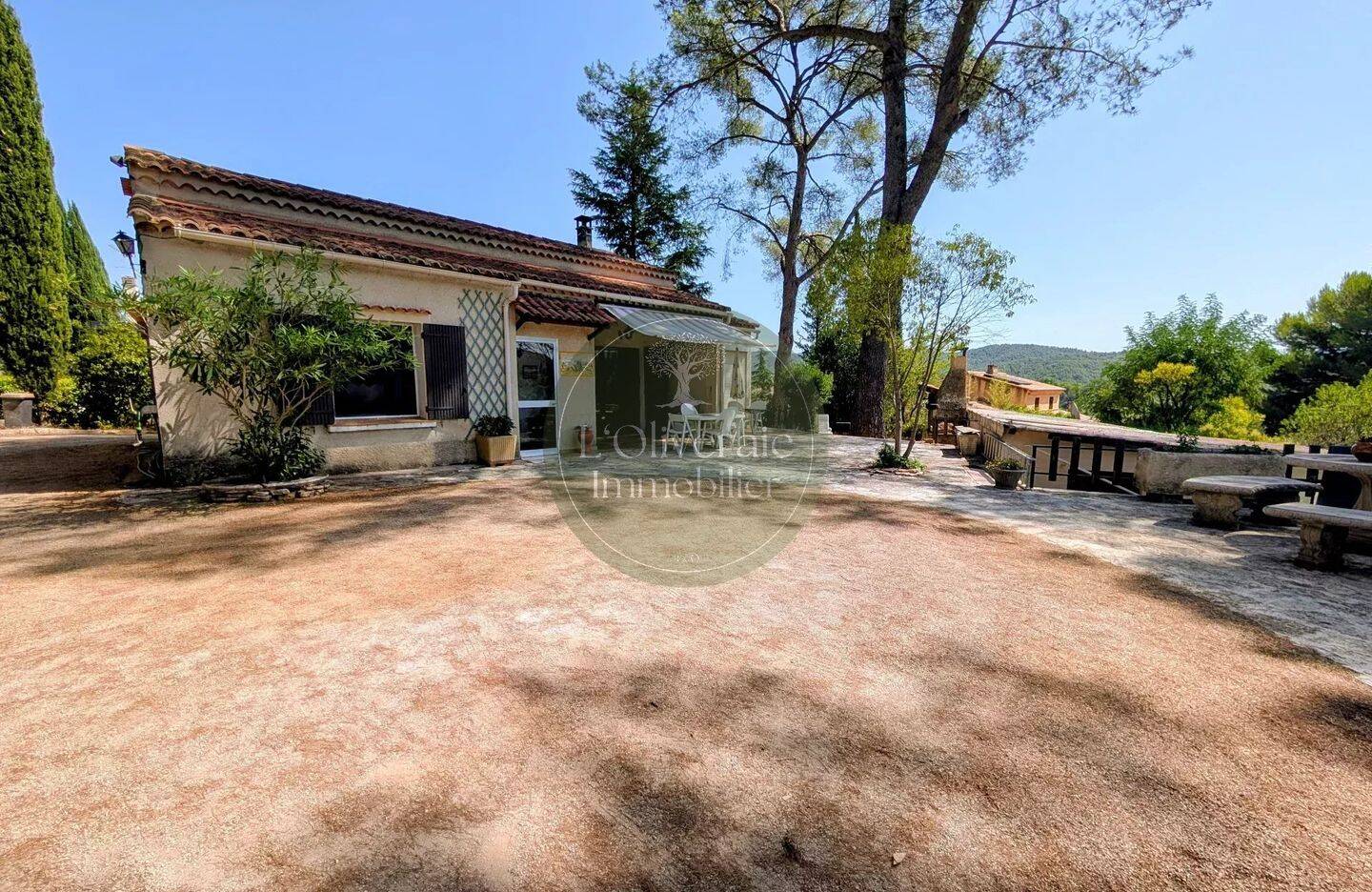 Maison 4 pièces 90 m² · à La Destrousse · 90 m² · 399 000 €