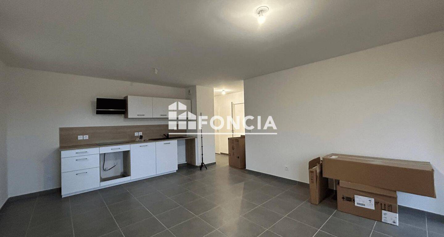 Appartement 3 pièces 65 m² · à Trévoux · 64,7 m² · 910 €