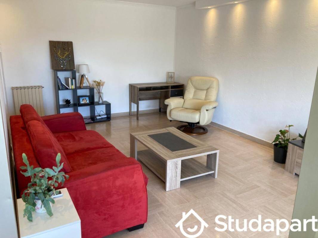 Appartement 2 pièces 54 m² · à Antibes · 54 m² · 1 150 €