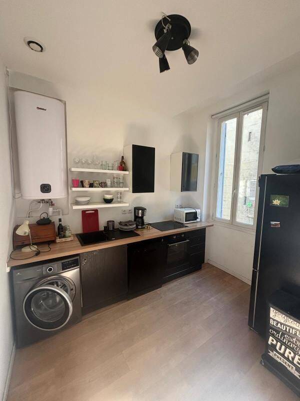 Appartement 1 pièce 56 m² · à Marseille 1er Arrondissement · 56 m² · 1 000 €
