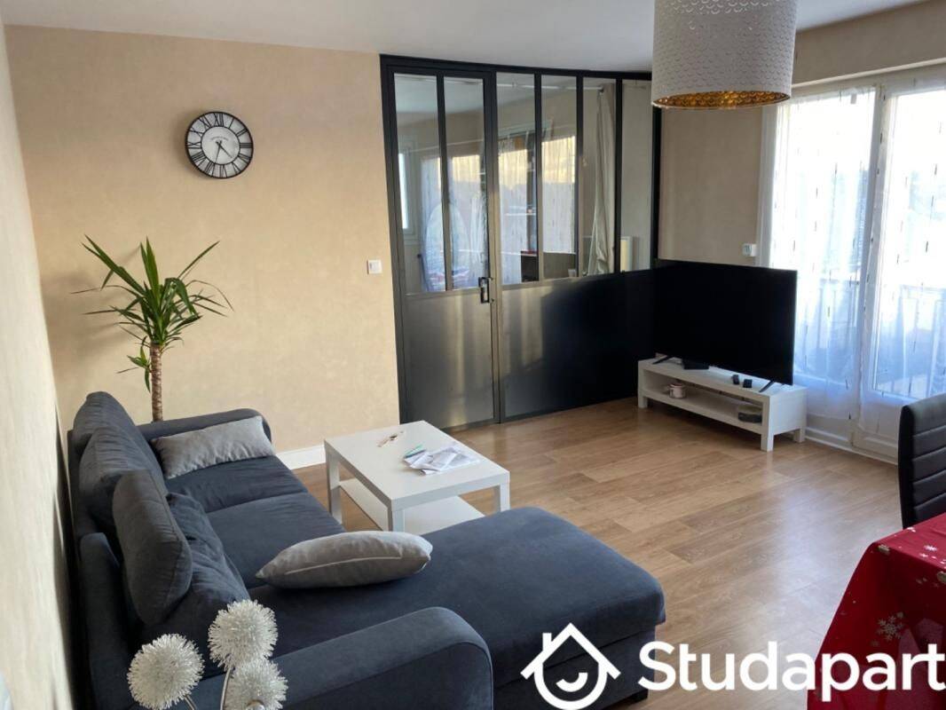 4 pièces 80 m² · à Chambray-lès-Tours · 80 m² · 460 €