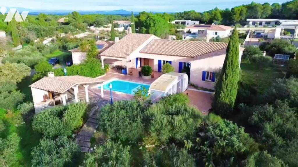 Maison 7 pièces 274 m² · à Nîmes · 274 m² · 559 000 €