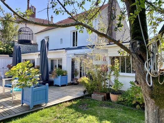 Maison à vendre 398 000 € 7 pièces 4 chambres 161 m² 642 m² de terrain Hérouville 95300