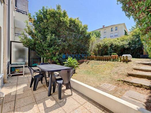 Duplex à vendre 239 000 € 2 pièces 1 chambre 49 m² RDC/2 Varenne-Centre-Rive Charmante Noisy-le-Grand 93160