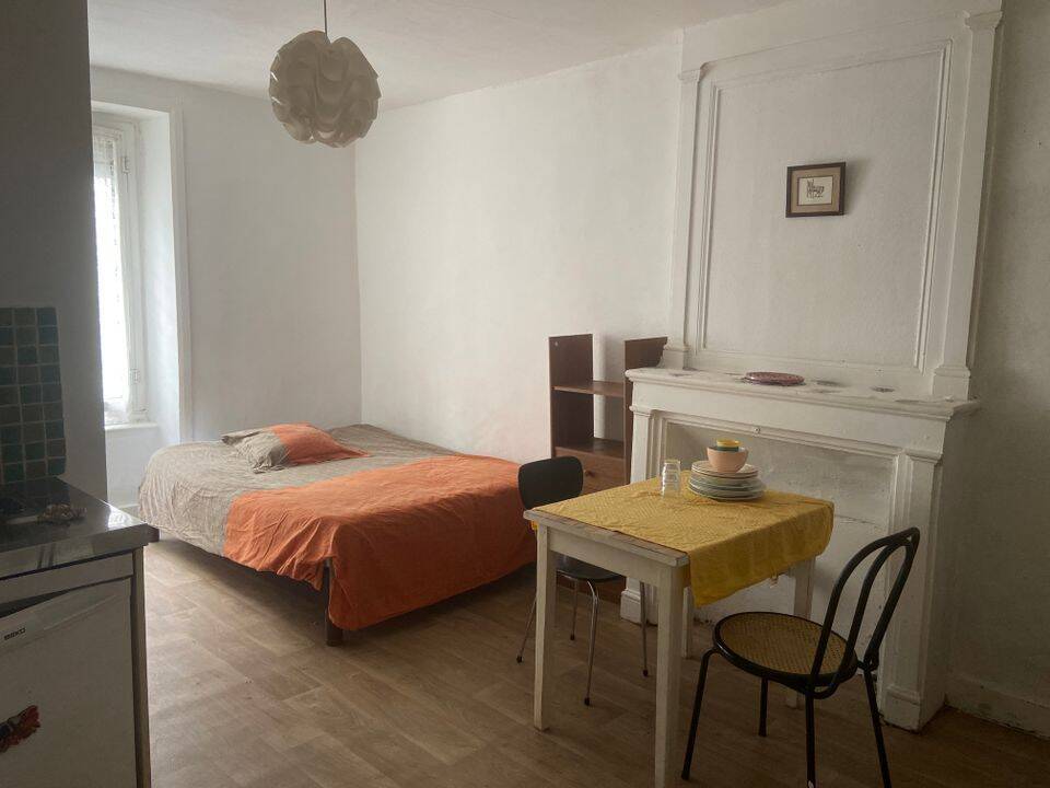 Appartement 1 pièce 24 m² · à Quimper · 24 m² · 330 €/mois