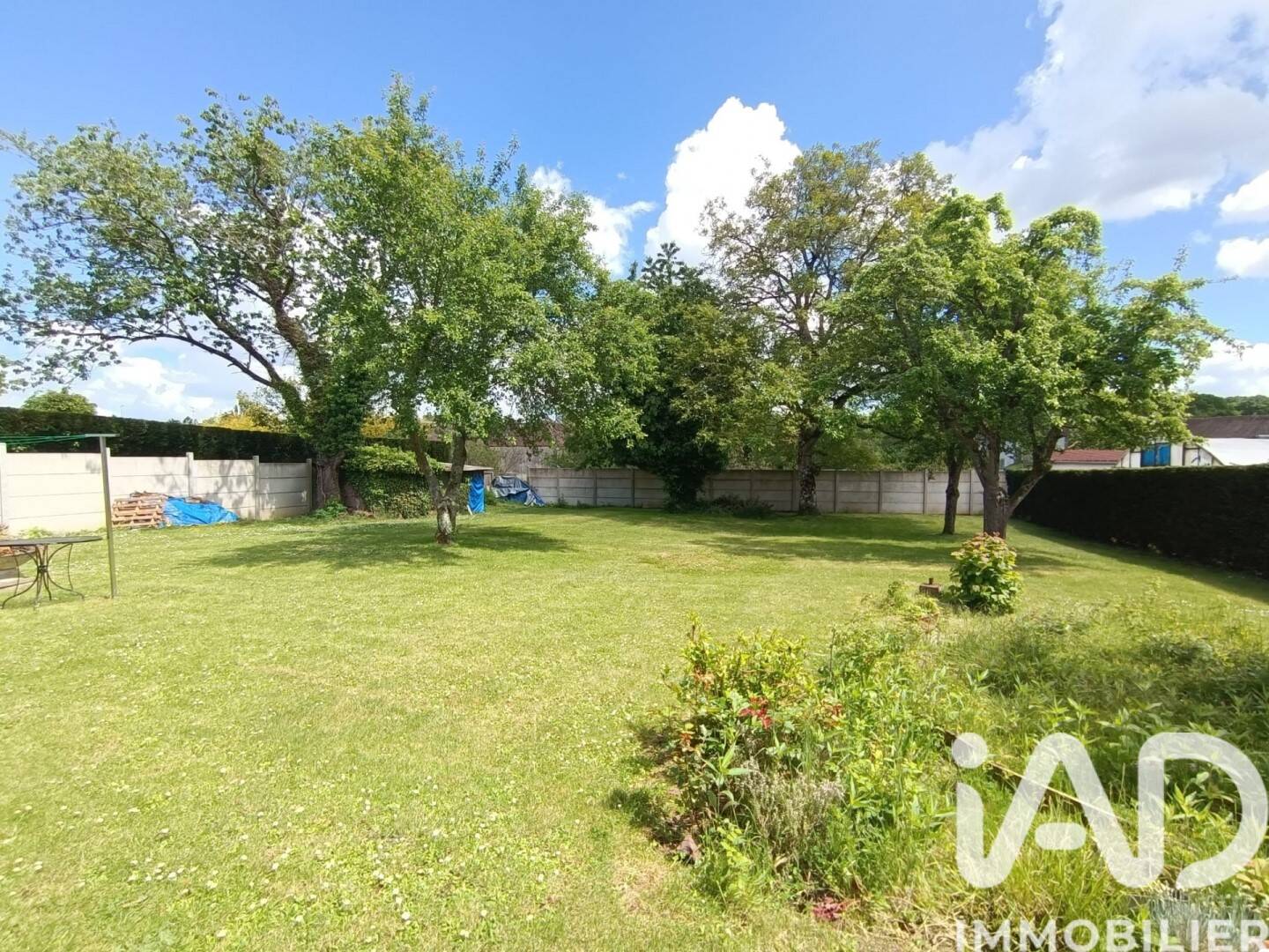 Maison 6 pièces 118 m² · à Saint-Sérotin · 118 m² · 174 000 €