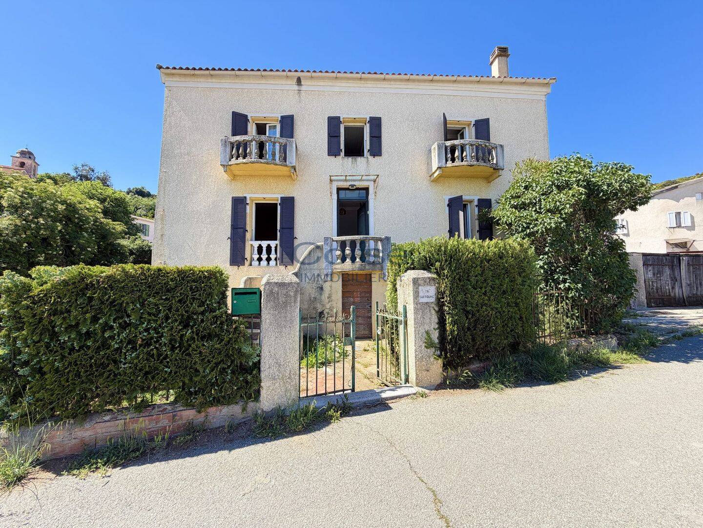 Maison 8 pièces 158 m² · à Alata · 158 m² · 495 000 €