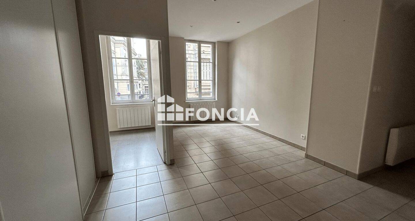 Appartement 2 pièces 42 m² · à Saint-Étienne · 42 m² · 450 €