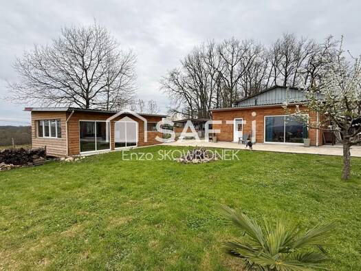 Chalet à vendre 162 000 € 2 pièces 4 chambres 100 m² 2 500 m² de terrain Feugarolles 47230