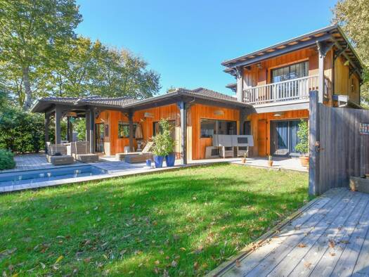 Maison à vendre 1 190 000 € 8 pièces 6 chambres 220 m² 1 425 m² de terrain Lege Bourg Lège-Cap-Ferret 33950