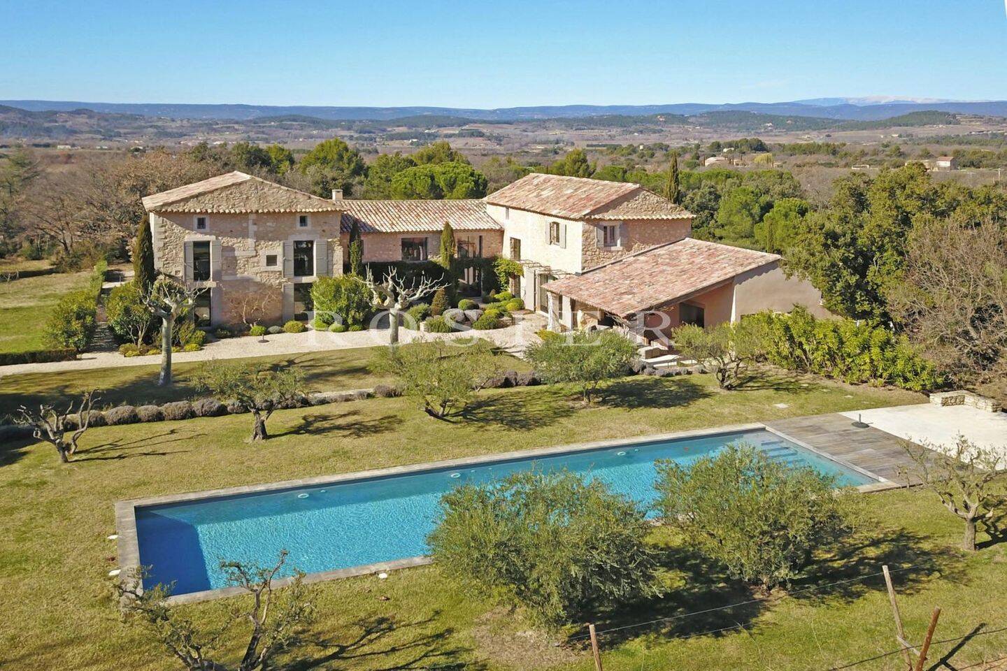 Maison 10 pièces 362 m² · à Bonnieux · 362 m² · 3 900 000 €