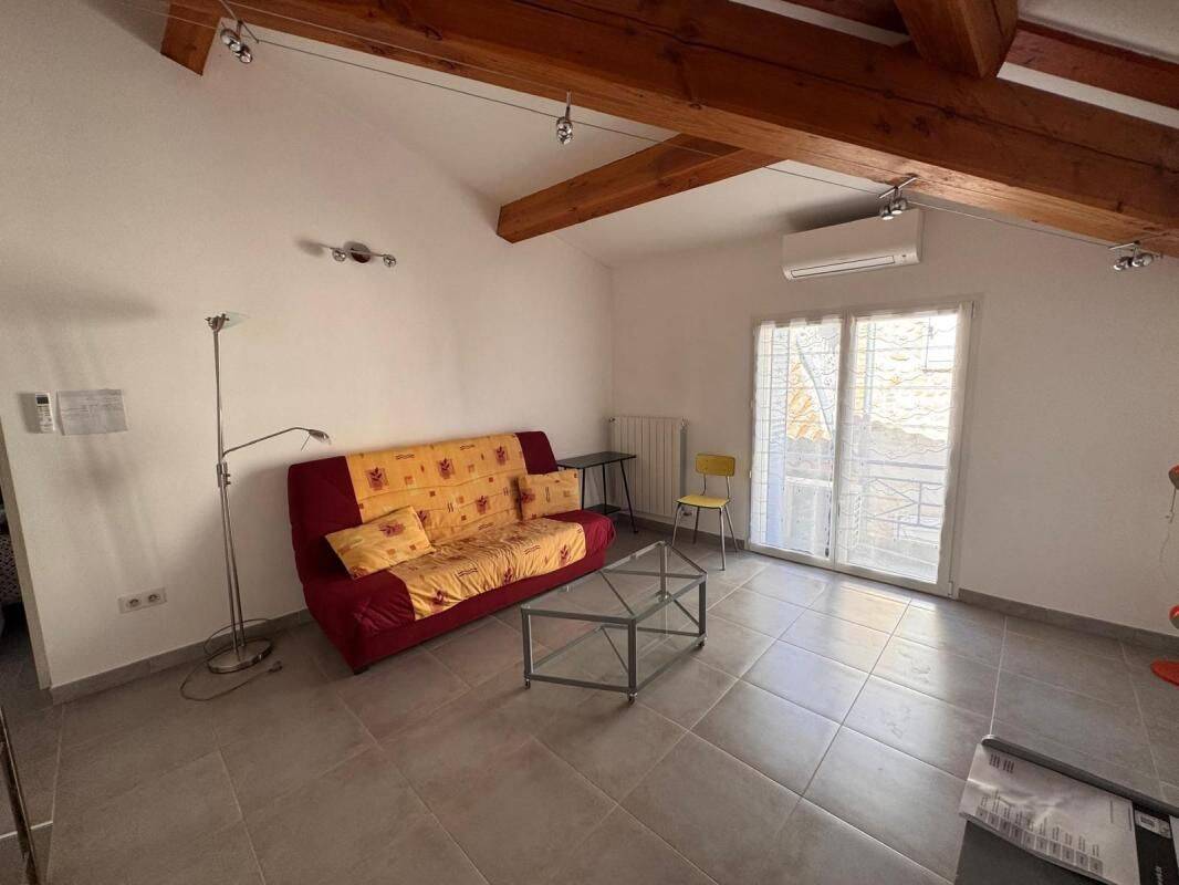 Maison 3 pièces 92 m² · à Saint-Victor-de-Malcap · 91,8 m² · 700 €