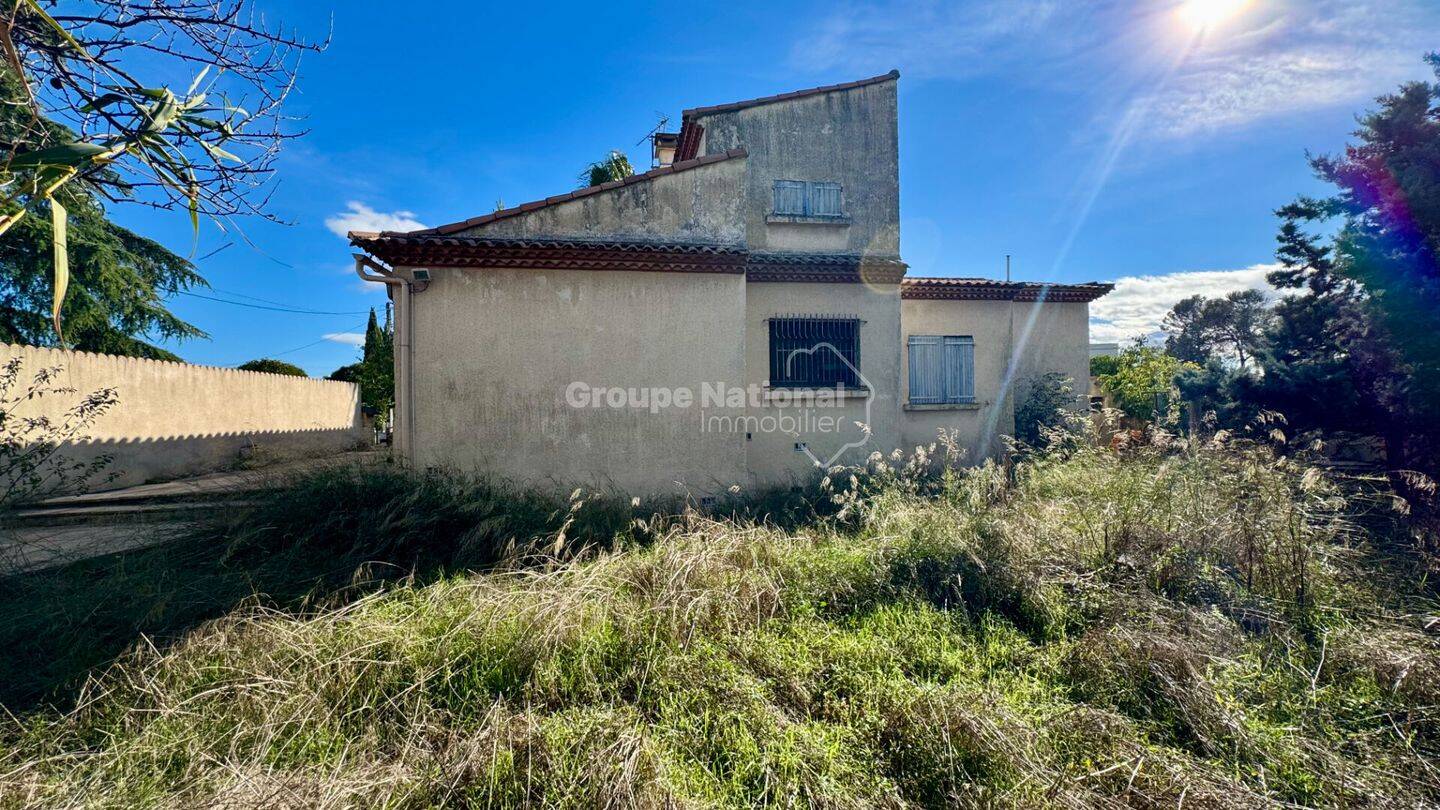 Maison 4 pièces 119 m² · à Nîmes · 119 m² · 155 000 €