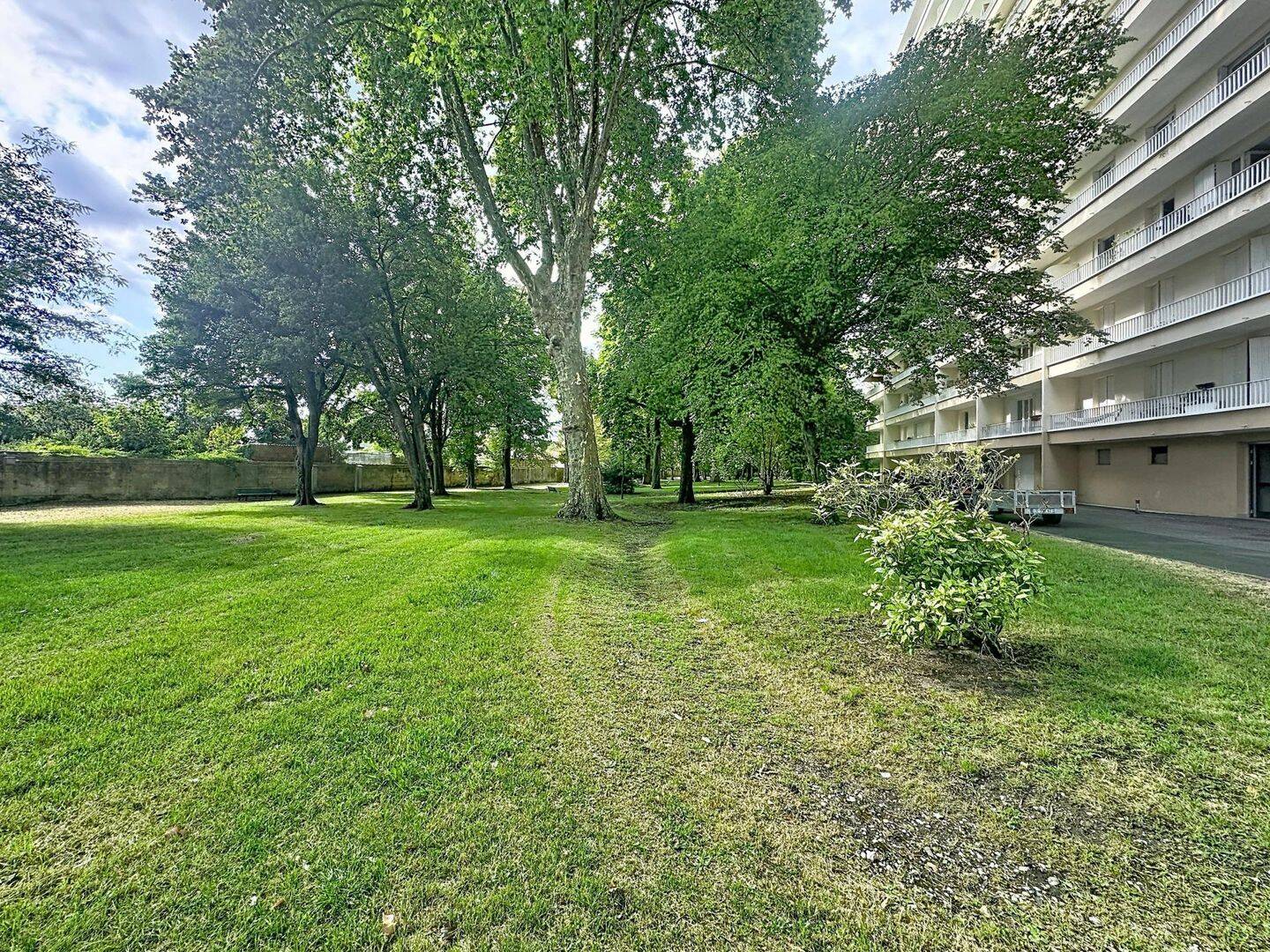Appartement 4 pièces 68 m² · à Bordeaux · 68 m² · 215 000 €
